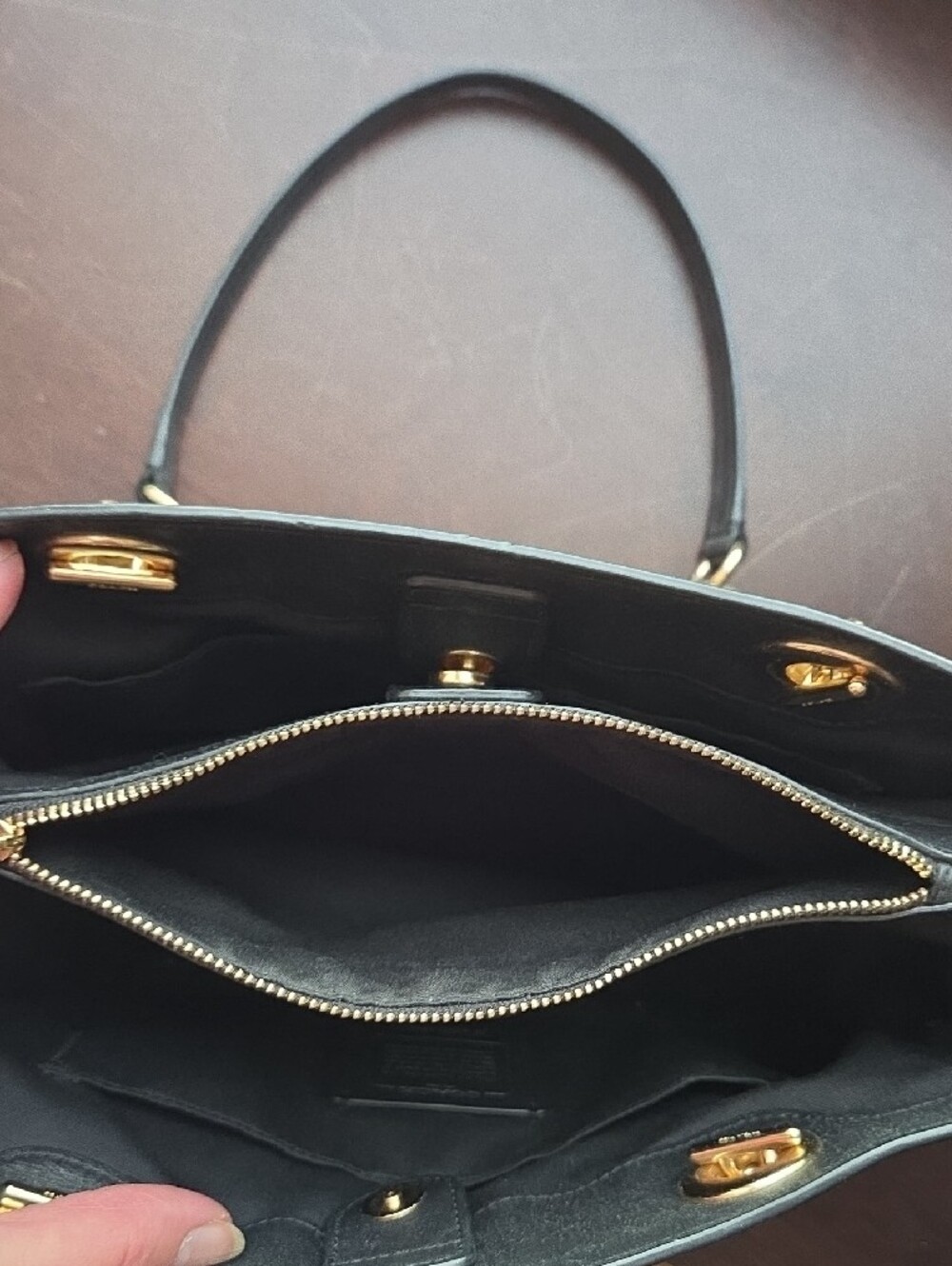 Genuine Coach Black Quilted Leather Shoulder Bag with Gold Chain Straps - Picture 3 of 6